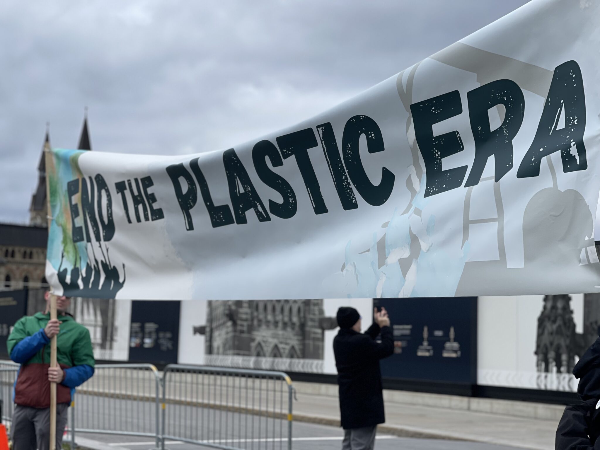 Groups Urge UNEP Executive Director to Reconsider Comments on Plastic